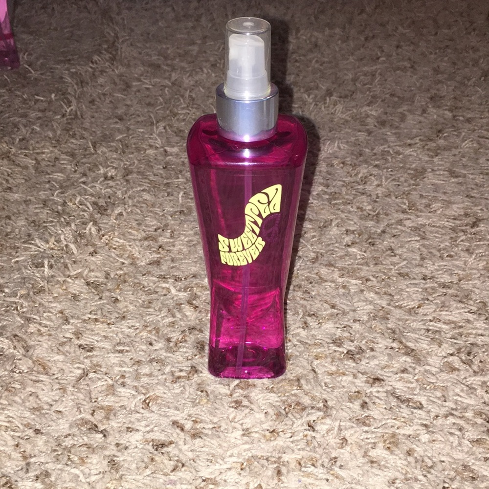 sweet pea forever perfume